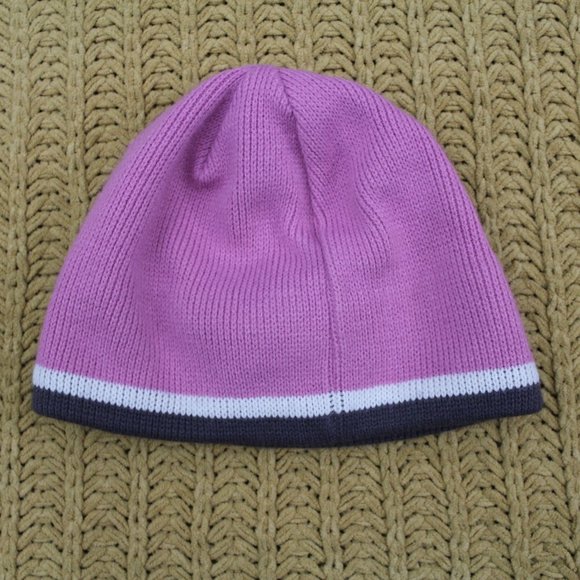 ⬇️ $22 The North Face Pink, White, and Gray Girl's Hat - Picture 2 of 8